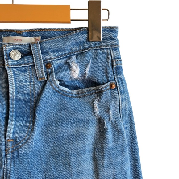 Levi’s Wedgie Fit Premium Jeans Jazz Devoted Size 25 Medium Wash - Picture 6 of 16